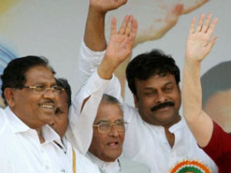 ಪರಭಾಷಿಕರ ಓಲೈಕೆ: ಇದೆಂಥಾ ಕರ್ಮ ಕನ್ನಡಿಗರದ್ದು