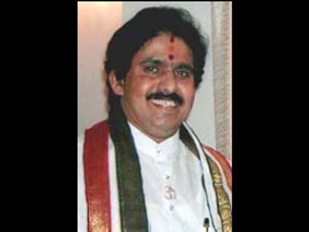 ಖ್ಯಾತ ಜ್ಯೋತಿಷಿ ಮನೆ ಮೇಲೆ ಐಟಿ ದಾಳಿ