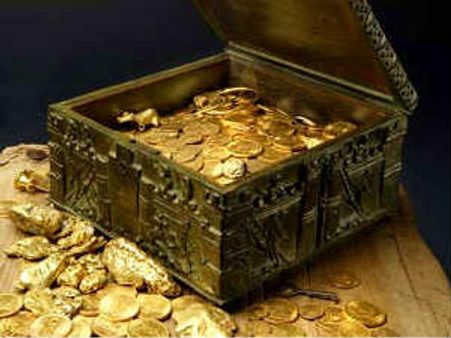 'ಹಸ್ತ'ಸಾಮುದ್ರಿಕಾ ಸ್ವಾಮಿ ಮನೆಯಲ್ಲಿ 15 ಕೆಜಿ ಚಿನ್ನ ಸಿಕ್ತು