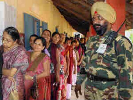 ಪಿರಿಯಾಪಟ್ಟಣ : ಶಾಂತಿಯುತ, ದಾಖಲೆ ಮತದಾನ