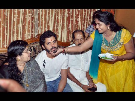 ಚಿತ್ರ: ಕಹಿ ನೆನಪಿನೊಂದಿಗೆ ಕೇರಳ ತಲುಪಿದ ಶ್ರೀಶಾಂತ್