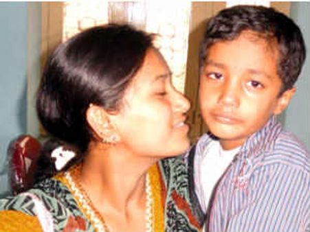 ಪ್ರತಿಭಾ ಹಂತಕನ ಪತ್ನಿ-ಪುತ್ರ ಸಮಾಗಮ