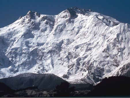 ಉಗ್ರರ ದಾಳಿಗೆ ನಂಗಾ ಪರ್ವತ ಟ್ರೆಕ್ಕರ್ಸ್ ಬಲಿ