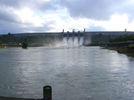 ಹಾರಂಗಿ ಜಲಾಶಯ ಭರ್ತಿ, ರೈತರ ಮೊಗದಲ್ಲಿ ಸಂತಸ!