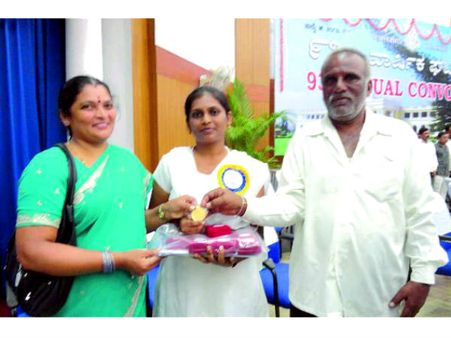 ಕನ್ನಡ ಕುವರಿ ಮುಡಿಗೆ 12 ಚಿನ್ನದ ಪದಕ!