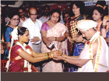 ಸರ್ಕಾರಿ ಪೌರೋಹಿತ್ಯದಲ್ಲಿ ಅನಾಥೆಗೆ ಕಂಕಣಭಾಗ್ಯ!