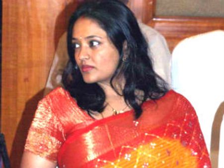 ನಿತ್ಯಾನಂದ ವಿಡಿಯೋ: ನಟಿ ರಂಜಿತಾ ಕ್ಷಮಾಪಣೆಗೆ ಆದೇಶ