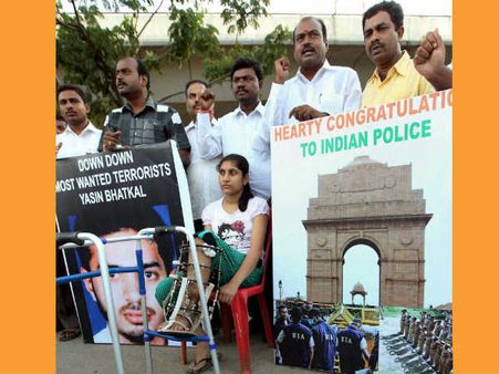 ಮಂಗಳೂರು: ಯಾಸಿನ್ ರೂಮಿನಲ್ಲಿ ಭಾರಿ ಸ್ಫೋಟಕ ಪತ್ತೆ