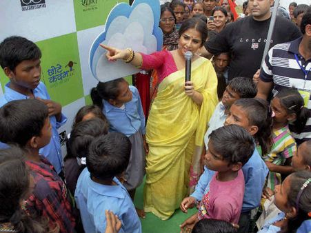 ಚಿತ್ರಗಳಲ್ಲಿ: ಮಿರ್ಜಾಪುರದಲ್ಲಿ ಟೀಚರ್ ಆದ ವಿದ್ಯಾ