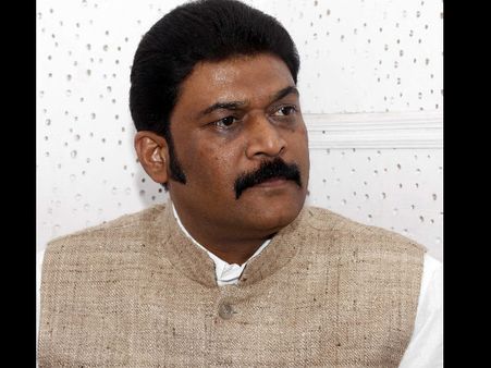 ಸಿಬಿಐನಿಂದ ಆನಂದ್ ಸಿಂಗ್ ಬಂಟರ ಬಂಧನ