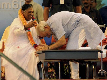 ಅಮೃತಾನಂದಮಯಿ ಹುಟ್ಟುಹಬ್ಬಕ್ಕೆ ಮೋದಿ, ರಜನಿ ಭೇಟಿ?