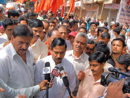 ಸಂತೋಷ್ ಲಾಡ್ ಪದಚ್ಯುತಿಗಾಗಿ ಬಿಜೆಪಿ ಧರಣಿ
