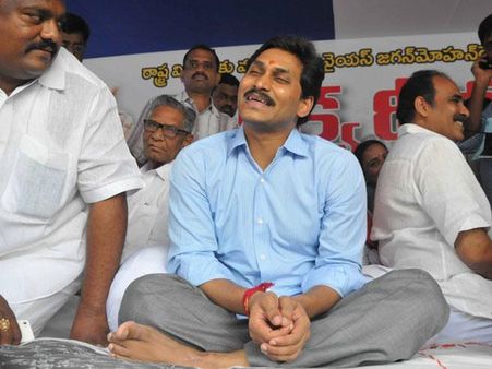 ಜಗನ್ ಉಪವಾಸ, ಸೀಮಾಂಧ್ರ ಬಂದ್, ಜನ ತತ್ತರ