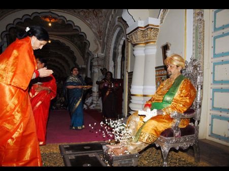 ರಾಜ ವೈಭವ ಮೇಳೈಸುವ ಖಾಸಗಿ ದರ್ಬಾರ್