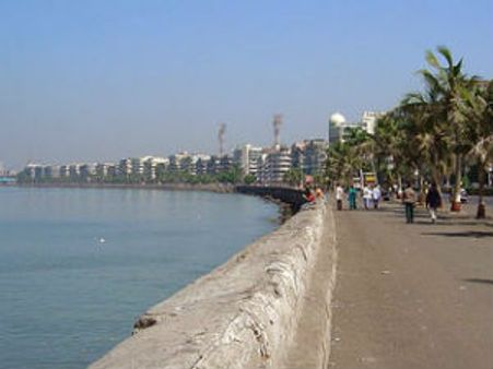 ಯುವತಿಗೆ ಆ್ಯಸಿಡ್‌ ಕುಡಿಸಿ, ಸಮುದ್ರಕ್ಕೆ ತಳ್ಳಿದ ಪದವೀಧರ