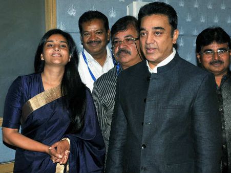 ಚಿತ್ರಗಳಲ್ಲಿ: ಫಿಕ್ಕಿ ಸಭೆಯಲ್ಲಿ ಕಮಲ್ ಜತೆ ಸಂಸದೆ ರಮ್ಯಾ