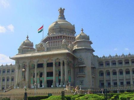 ಖಾಸಗಿ ಶಾಲೆಗಳಿಗೆ ಖಡಕ್ ಎಚ್ಚರಿಕೆ ನೀಡಿದ ಸರ್ಕಾರ