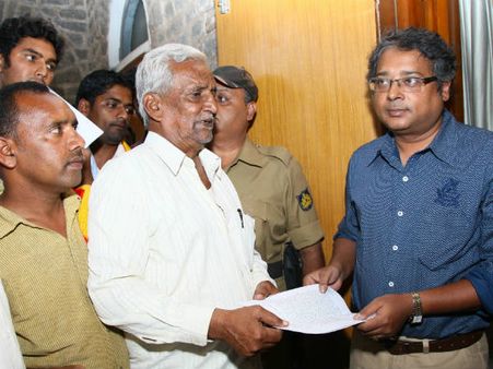 ಮಗನ ಹುಡುಕಿ ಕೊಡಲು ವೃದ್ಧ ಗಿಡ್ಡುಸಾಬ್ ಮನವಿ