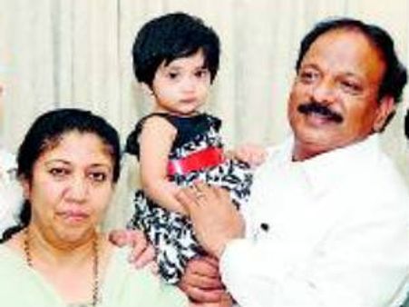 ರೋಶನ್ ಬೇಗ್ ಸಚಿವ ಸ್ಥಾನ ಸದ್ಯಕ್ಕೆ ಅಬಾಧಿತ