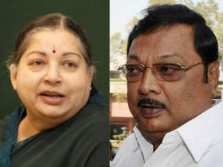 ಡಿಎಂಕೆ ಉಚ್ಛಾಟಿತ ಅಳಗಿರಿ ಜಯಲಲಿತಾ ಕೈಹಿಡಿಯುವರೇ?