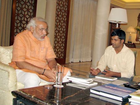 'ಬೆತ್ತಲೆ ಜಗತ್ತು' ಖ್ಯಾತಿಯ ಪ್ರತಾಪ ಸಿಂಹ ಬಿಜೆಪಿ ಅಭ್ಯರ್ಥಿ?