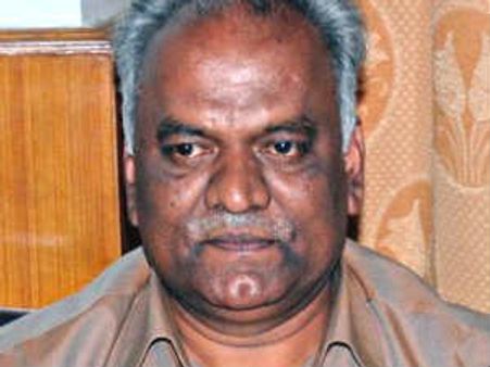 ಜೆಡಿಎಸ್ ಸೇರಿದ ಬಿಬಿಎಂಪಿ ಮಾಜಿ ಆಯುಕ್ತ ಸಿದ್ದಯ್ಯ