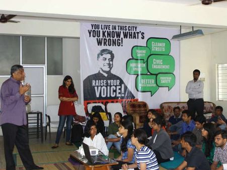 ಬೆಂಗಳೂರು ಸಮಸ್ಯೆಗಳನ್ನು ಪಟ್ಟಿ ಮಾಡಿದ ಯುವಕರು