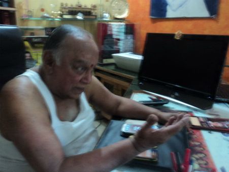 ಅಣ್ಣಾ, ಕೇಜ್ರಿ ಇಬ್ಬರೂ ಸಕ್ಸಸ್ ಆಗಲ್ಲ, ಬರೆದಿಡ್ತೀನಿ