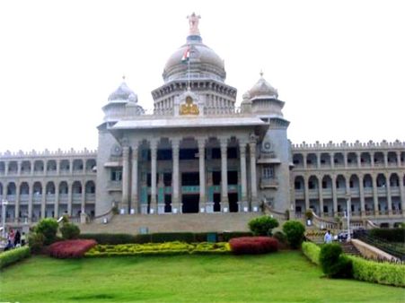 ಸೀಮಾಂಧ್ರಕ್ಕೆ ಜಂಟಿ ರಾಜಧಾನಿಯಾಗಿ ಬೆಂಗಳೂರು!