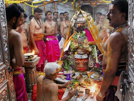 ಶಿವರಾತ್ರಿ : ಉಗ್ರರೂಪಿ ಉಜ್ಜಯಿನಿ ಮಹಾಕಾಲೇಶ್ವರ