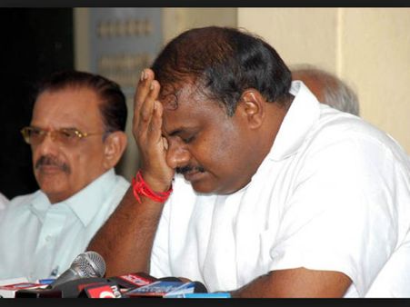 ನಾನು ಆರೋಗ್ಯವಾಗಿದ್ದೇನೆ, 12 ಗ್ಯಾರಂಟಿ: ಕುಮಾರಸ್ವಾಮಿ