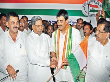 ಕೆಪಿಸಿಸಿ ಕಚೇರಿಯಲ್ಲಿ ಸಿಎಂ ಸಿದ್ದು ಹಾಸ್ಯದ ಹೊನಲು