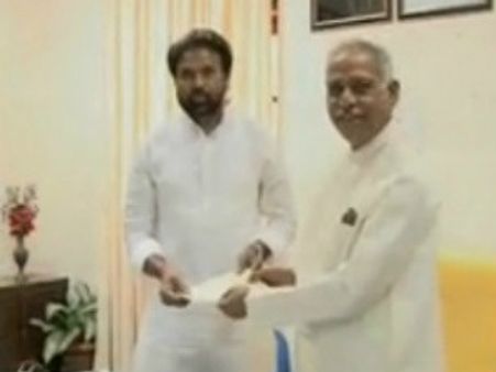 ಶಾಸಕ ಸ್ಥಾನಕ್ಕೆ ಬಿ ಶ್ರೀರಾಮುಲು ರಾಜೀನಾಮೆ