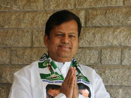 ಮೈಸೂರಿನಲ್ಲಿ ಕಣ್ಣೀರು ಹಾಕಿದ ಜೆಡಿಎಸ್ ಅಭ್ಯರ್ಥಿ ಶಿವಣ್ಣ