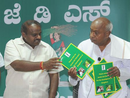 ಕರ್ನಾಟಕದಲ್ಲಿ ಮಾಯವಾಗುತ್ತಿರುವ ತೃತೀಯ ಶಕ್ತಿ