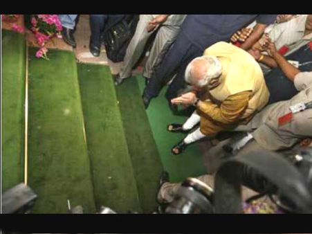 ಮೋದಿ, ಮಾಧ್ಯಮ: ಪಿಎಚ್.ಡಿಗೆ ಅರ್ಹ ವಿಷಯ