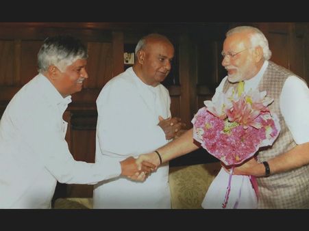 ಕೊಲಂಬೋದಿಂದ ವಾಪಸಾದ ಜೆಡಿಎಸ್ ನಾಯಕರು