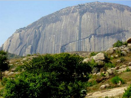 ಮಧುಗಿರಿ ಬೆಟ್ಟದಲ್ಲಿ ಕಾಣೆಯಾದ ಟೆಕ್ಕಿ ಗೌರವ್ ಬಚಾವ್!