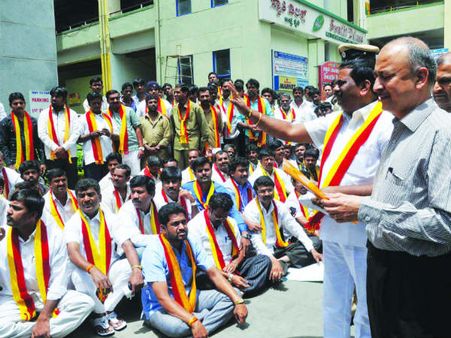 ಹಿಂದಿ ಹೇರಿಕೆ. ಕರವೇ ನಾರಾಯಣ ಗೌಡ್ರ ಲೇಖನ - 4
