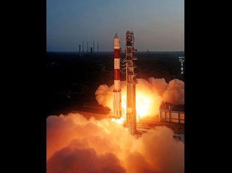 ಇಸ್ರೋದಿಂದ ಏಕಕಾಲಕ್ಕೆ 8 ಉಪಗ್ರಹ ಉಡಾವಣೆ