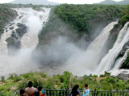 ಶಿವನಸಮುದ್ರ ಬಳಿ ಬಿಎಚ್ಇಎಲ್ ಸೌರ ವಿದ್ಯುತ್ ಘಟಕ