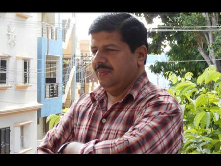 ಲೇಖಕ ವಿಆರ್ ಭಟ್ ಮೇಲೆ ಗೂಂಡಾ ಕಾಯ್ದೆ ಪ್ರಯೋಗ