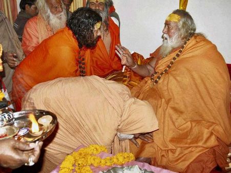 ಧರ್ಮ ಸಂಸತ್ತಿನಲ್ಲಿ ಬಾಬಾ vs ಶಂಕರ ಜಟಾಪಟಿ