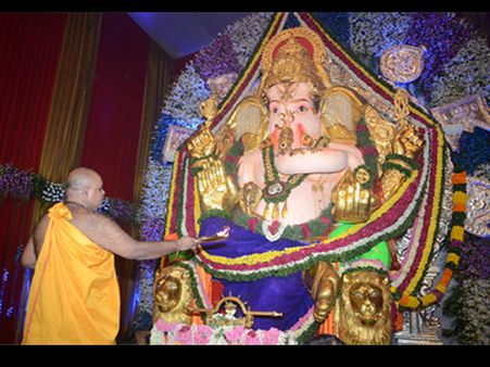 ಮುಂಬೈನ ಜಿಎಸ್ ಬಿ ಸಮಾಜದ 'ರಿಚ್' ಗಣೇಶ