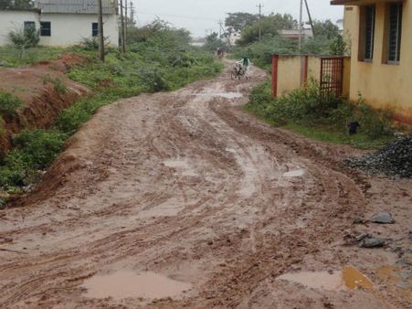 ಸವಣೂರಿನ ಅಧ್ಯಾಪಕ ನಗರದಲ್ಲಿ ಹಲವಾರು ಅವ್ಯವಸ್ಥೆ