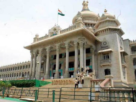 ಸರ್ಕಾರದ ನೂತನ ಕೈಗಾರಿಕಾ ನೀತಿಯಲ್ಲೇನಿದೆ?