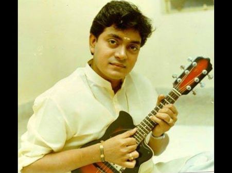 ಮ್ಯಾಂಡೊಲಿನ್ ಮಾಂತ್ರಿಕನ ಅಗಲಿಕೆಗೆ ಪ್ರಧಾನಿ ಕಂಬನಿ