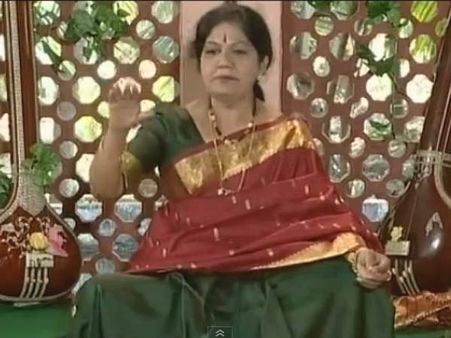 ಪಿಳ್ಳಾರಿ ಗೀತೆಗಳಲ್ಲಿ ಮೊದಲನೆಯದು ಲಂಬೋದರ