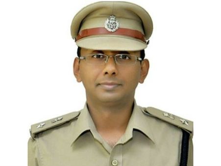 ಫೇಕ್ ಫೇಕ್ 169 ಕಂಪನಿ, 25K ಟೆಕ್ಕಿಸ್