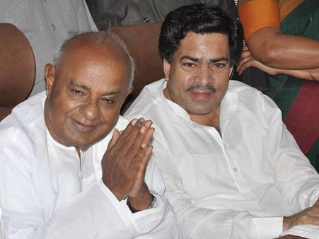 'ಜೆಡಿಎಸ್ ದೇವೇಗೌಡ ಕುಟುಂಬದ ಸ್ವಂತ ಬಸ್ ಇದ್ದಂತೆ'